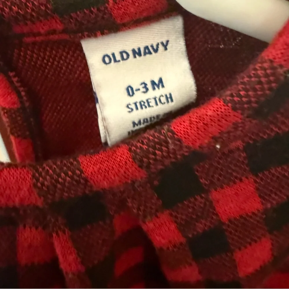 Bundle of 2-Old Navy 0-3 Months. Snap Legs.‎ Red Plaid and Leopard Print Rompers